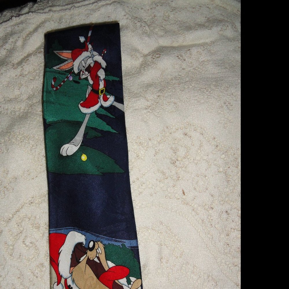 Looney Tune Christmas Tie